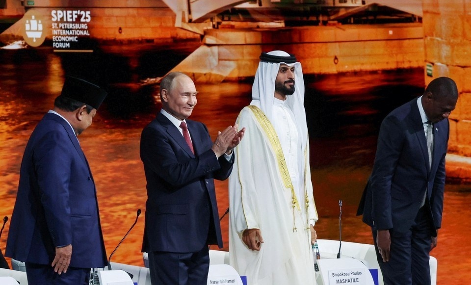    Шейх Бахрейна охарактеризовал политику России цитатой из стихотворения Пушкина REUTERS