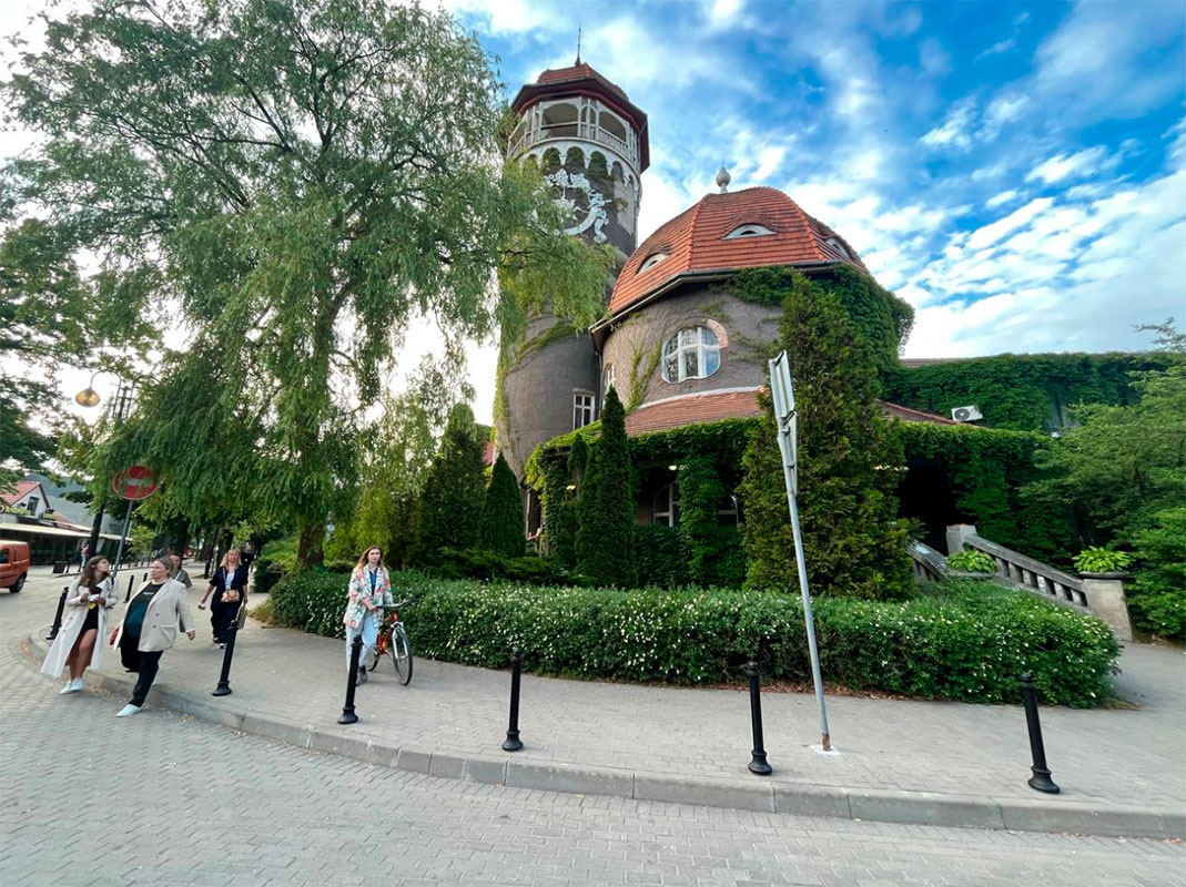 На понедельник многие модели ожидают диковинное событие в реалиях нынешнего июня - вынос тропической воздушной массы.  Фото: Фото: ФедералПресс / Анна Крючкова