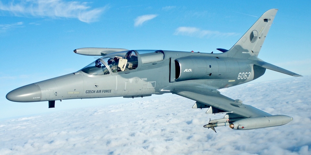 Легкий штурмовик L-159