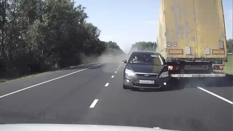 К сожалению, многие водители допускают критические ошибки, пытаясь избежать столкновения. Разберем  самые опасные и объясним, как действовать правильно.