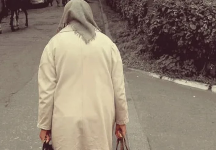 Вокруг нас много людей, которым нужна помощь. Фото: Яндекс. Картинки