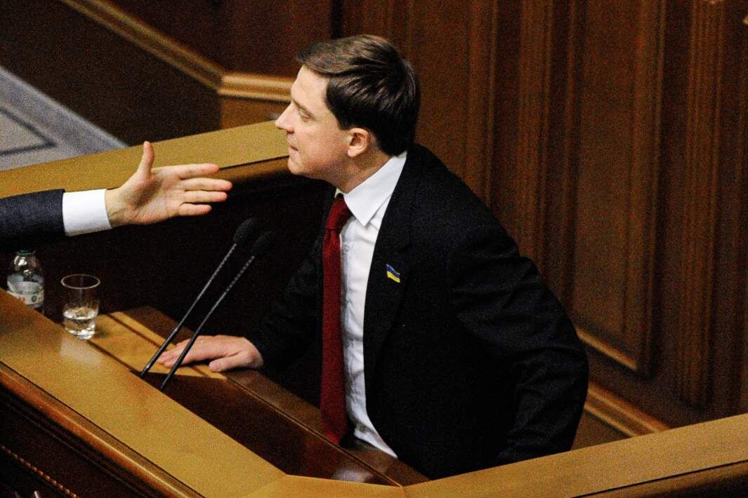 Олесь Довгий