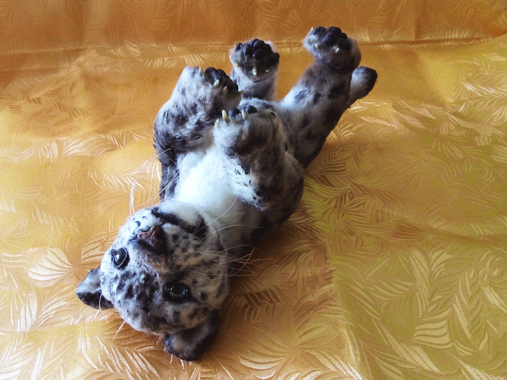 Знакомьтесь: Ронни, моя первая реалистичная игрушка, внутри у которой проволочный каркас.