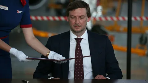 Генддиректор группы "Аэрофллот" Сергей Александровский