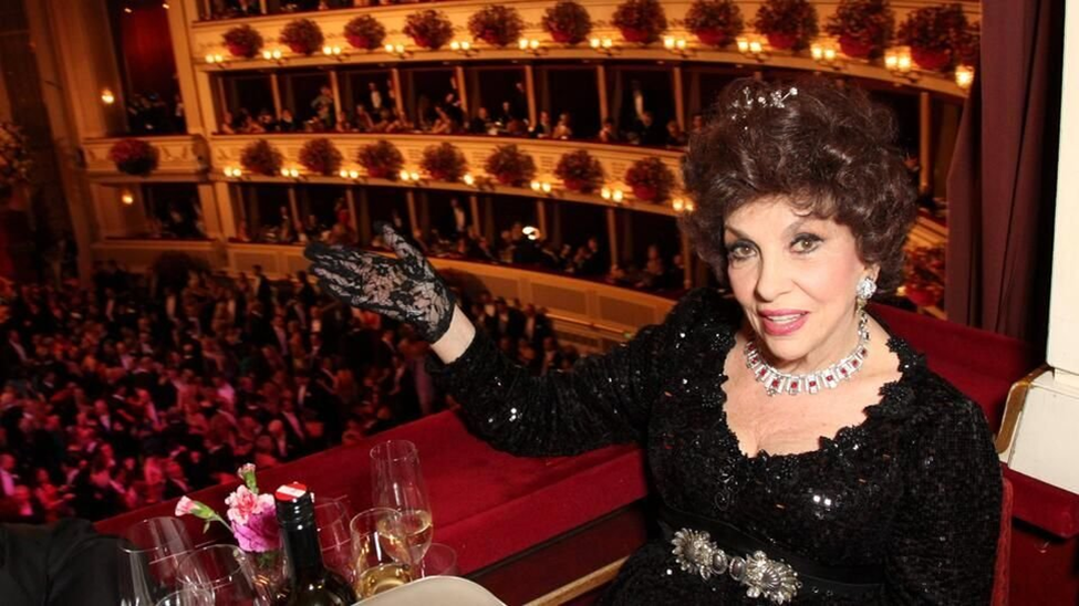 Даже в 90 красавица