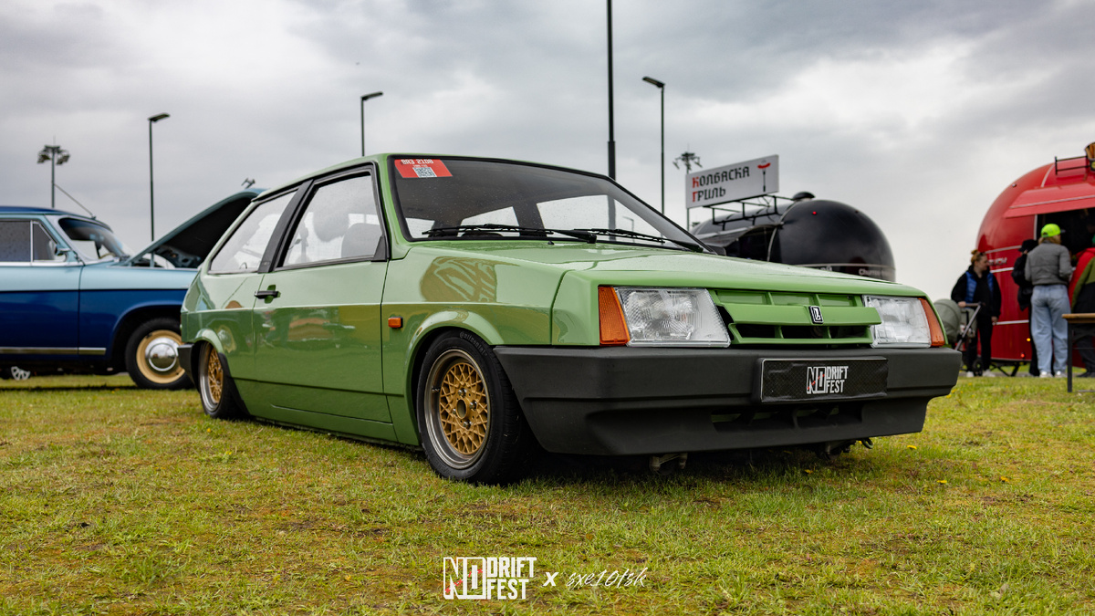 2 / 4Конечно же на коротком крыле