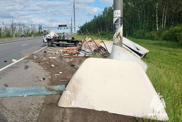 В жутком ДТП под Тверью пострадал только грузовик