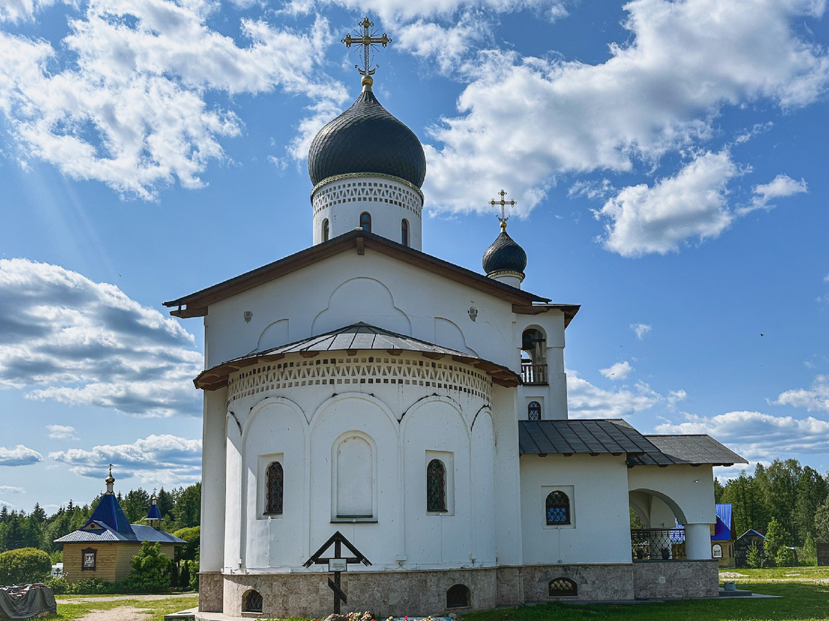 Новый храм Успения Пресвятой Богородицы 