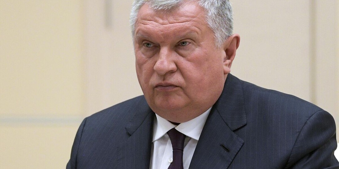 Сечин завершил доклад на ПМЭФ высказыванием Молотова