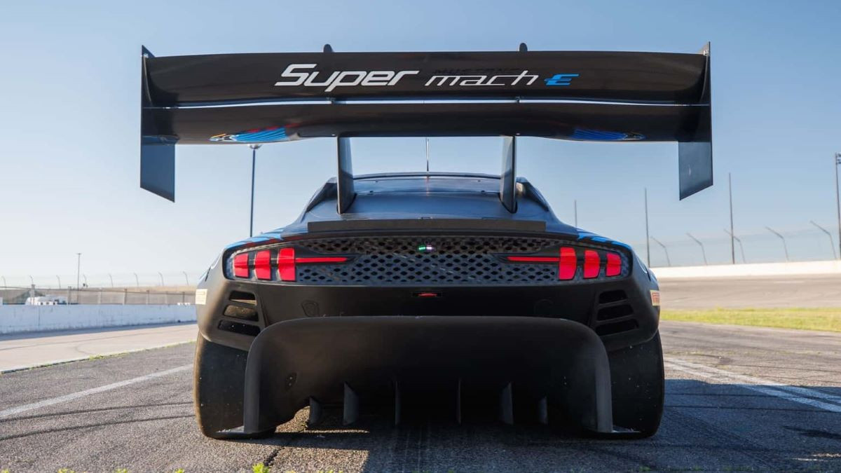 Источник: https://autoreview.ru/