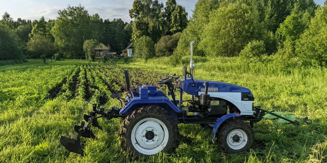 В первый раз окучил картошку трактором. Испытание агрегата после ремонта. Дожди на хуторе