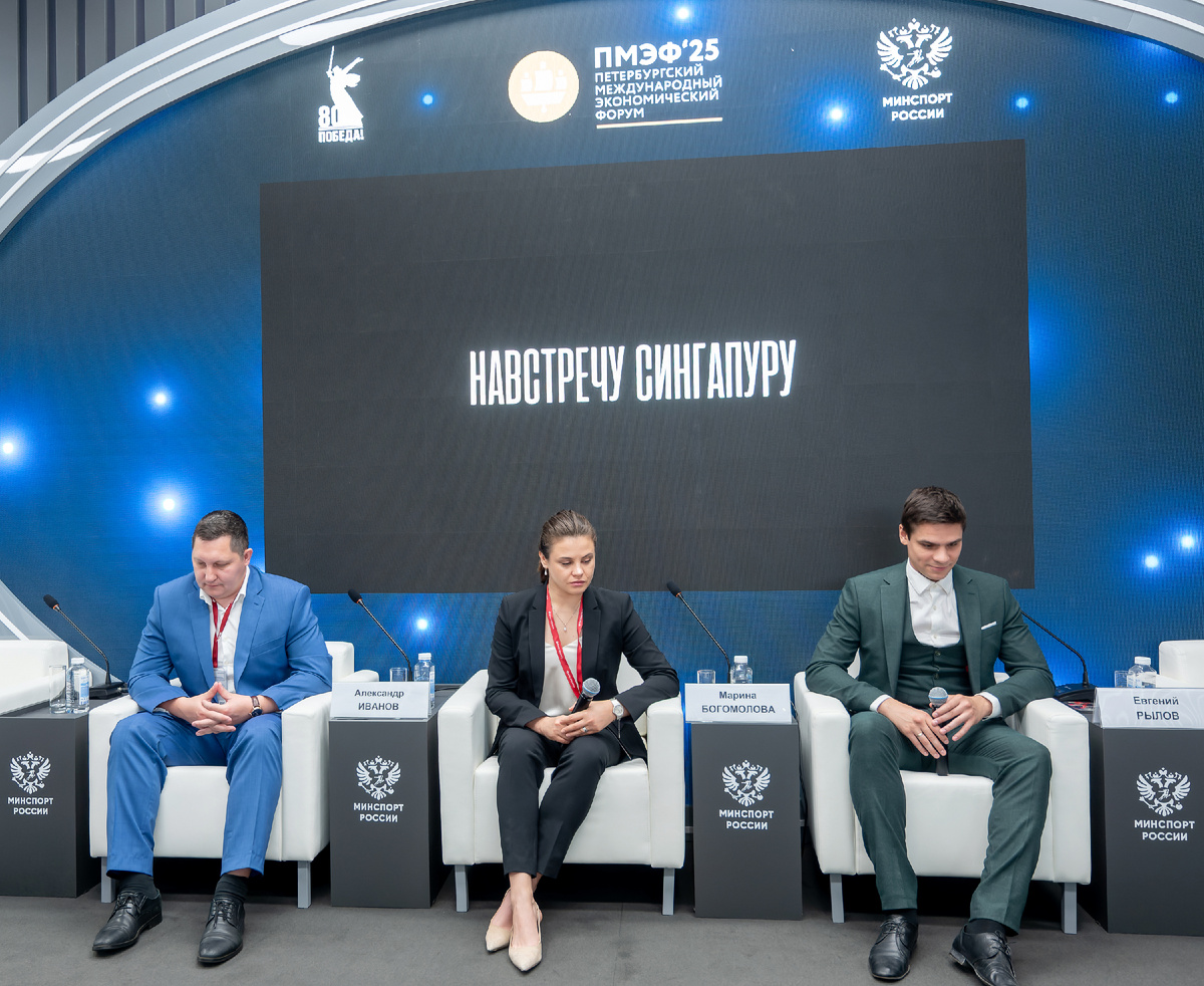 Слева-направо: Александр Иванов из Центра спортивной подготовки сборных команд России, генеральный продюсер «Триколор Спорт» Марина Богомолова, двукратный олимпийский чемпион по плаванию Евгений Рылов.