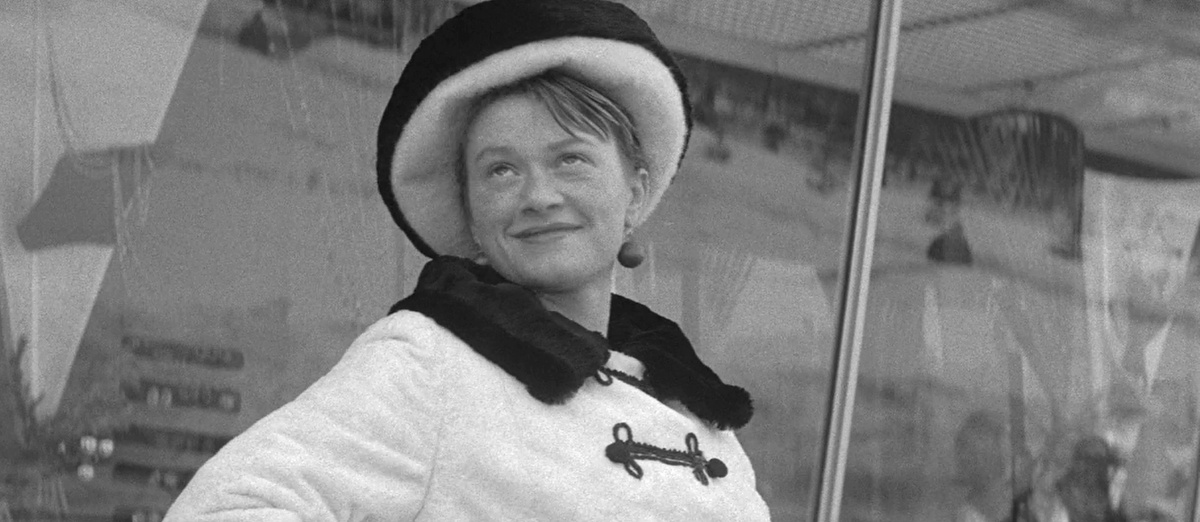 Кадр из кинофильма "Зигзаг удачи", 1968 г., режиссеры Эльдар Рязанов, Федор Хитрук, сценаристы Эмиль Брагинский, Эльдар Рязанов, композитор Андрей Петров (скриншот)