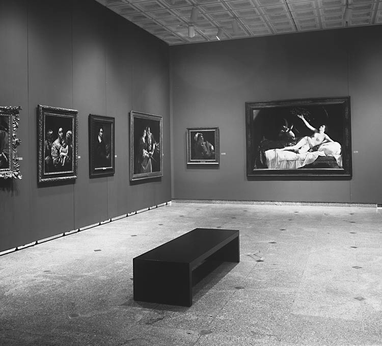 "Даная" на выставке "Караваджо и его последователи" в Кливлендском музее искусств, 1971-72. Архивы Кливлендского музея искусств, негатив