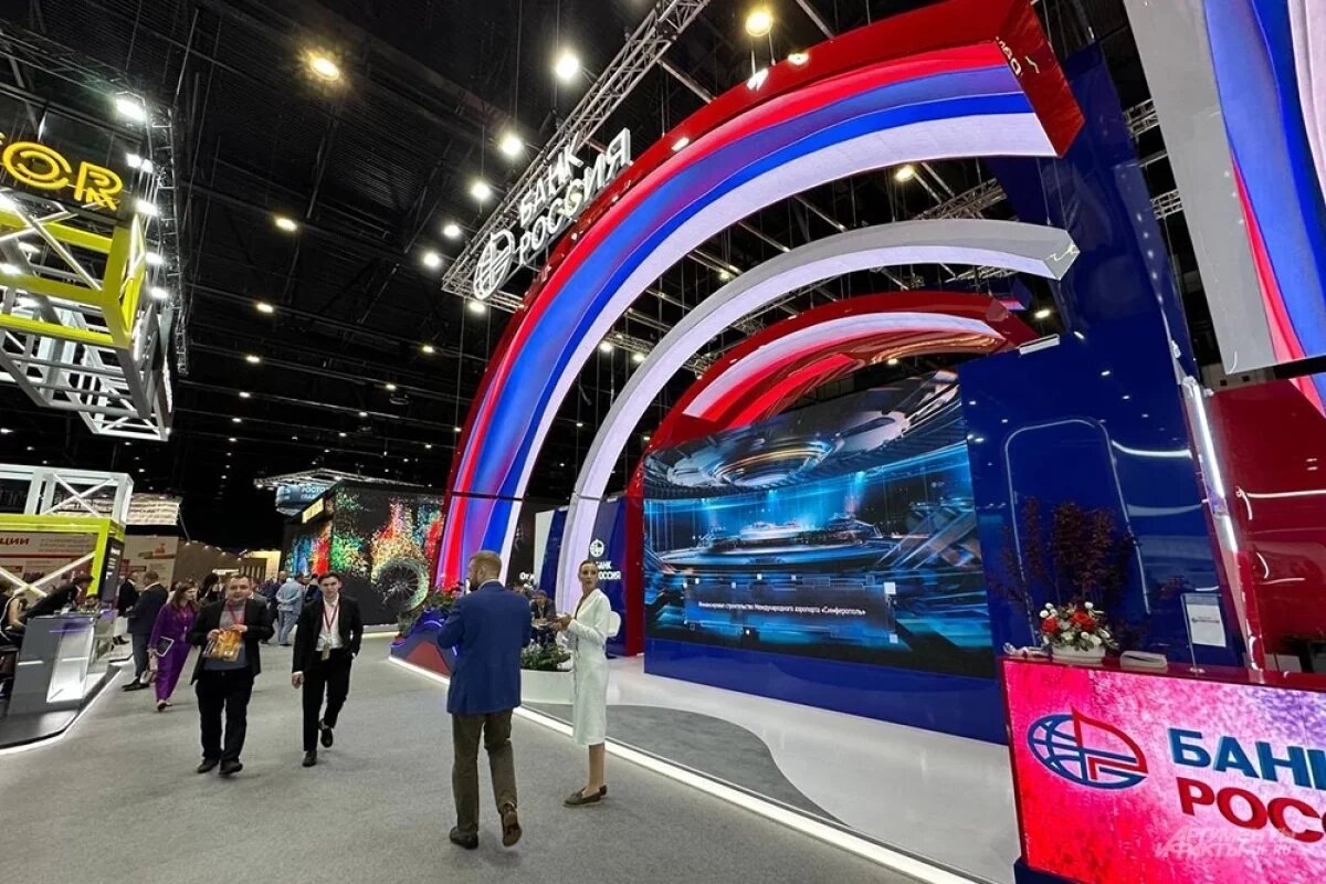    На ПМЭФ заключили соглашения на сумму 6,3 трлн рублей