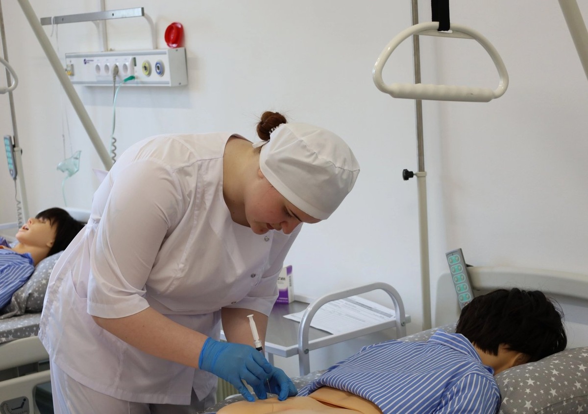    В Советском профессиональном колледже сдали выпускные экзамены 23 будущие медсестры