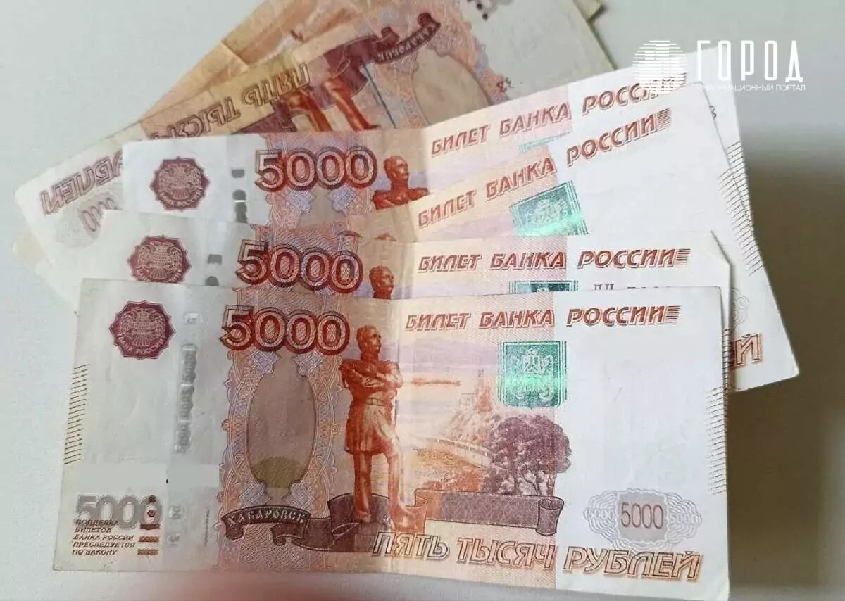 Почти все сделки на вторичном рынке недвижимости проходят за наличные.