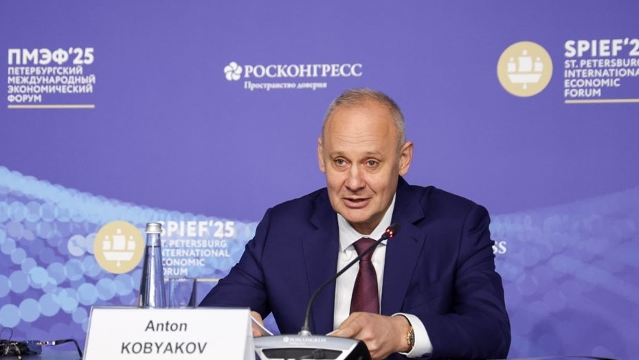    Советник президента РФ, ответственный секретарь организационного комитета ПМЭФ Антон Кобяков. Автор фото: Кирилл Кухмарь/ ТАСС