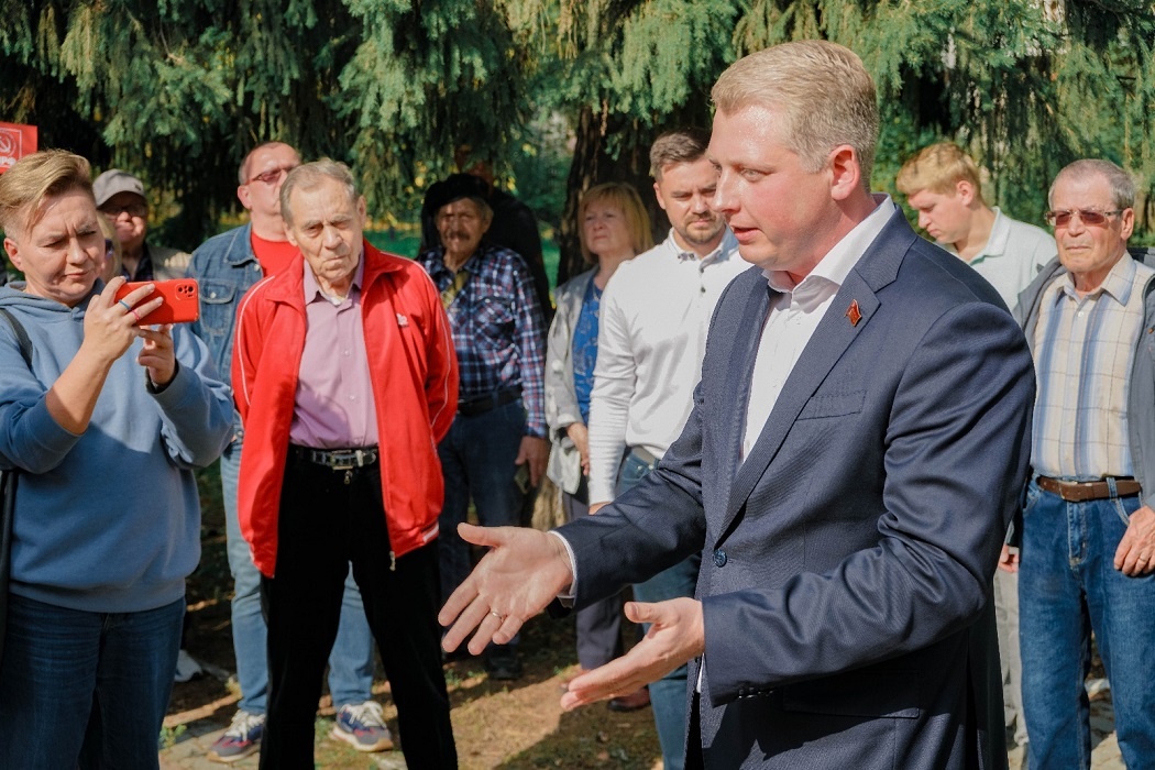    Фото: пресс-служба КПРФ