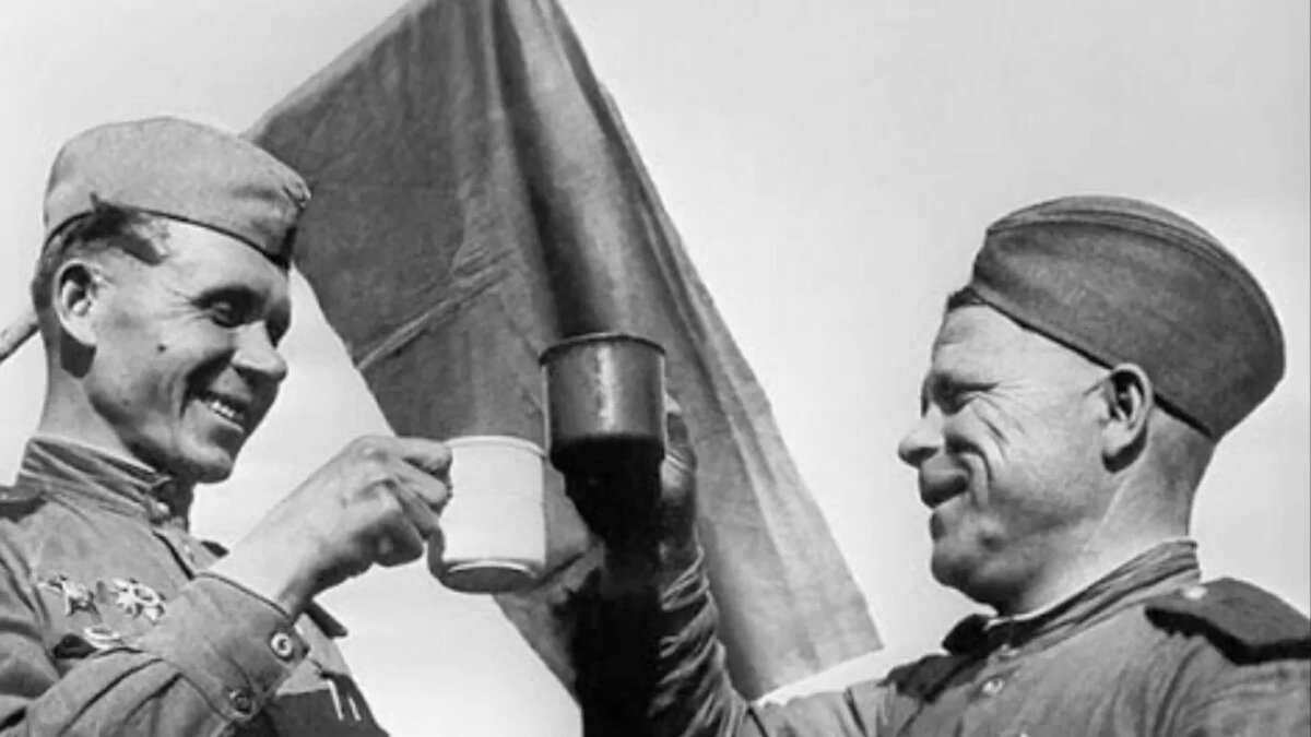 Солдаты и водка