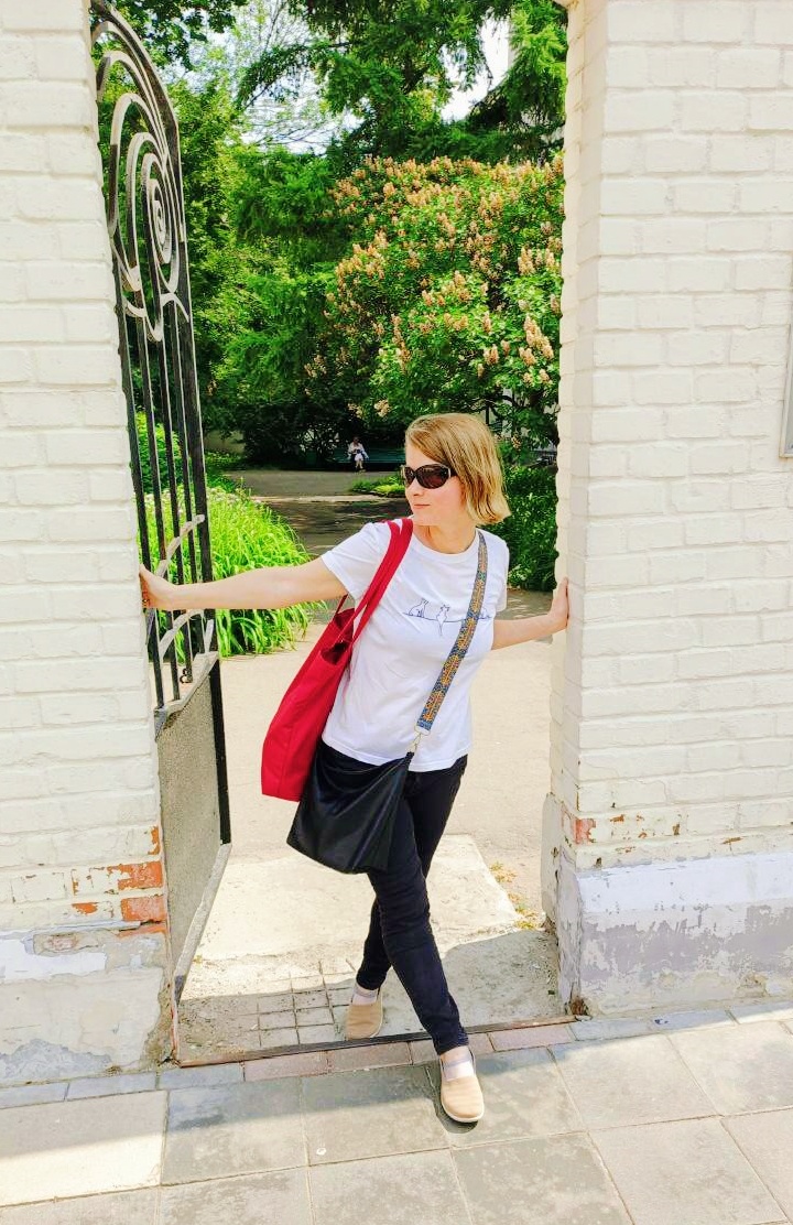 Июнь 25, Москва. Какая-то правильная дверь