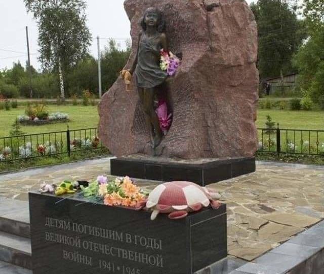 «Привязали к парте, били, пытали и обливали холодной водой: пример необыкновенного мужества 11-летней девочки