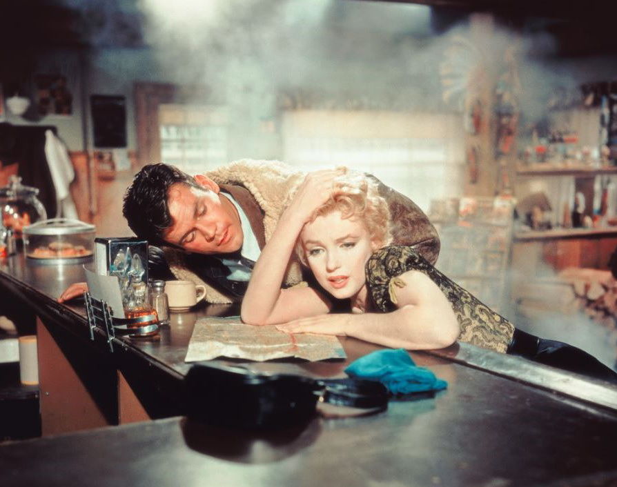 Дон Мюррей и Мэрилин Монро в фильме «Автобусная остановка». 1956 год. 