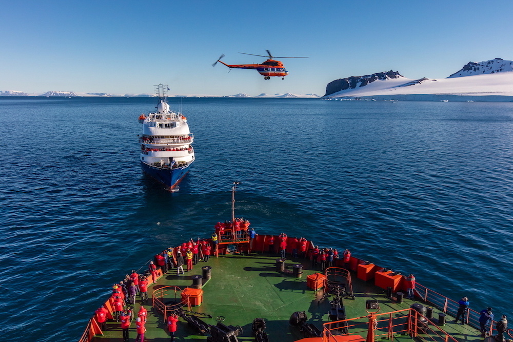 Круиз к Северному полюсу на ледоколе «50 лет Победы». Фото: Николай Гернет / GeoPhoto