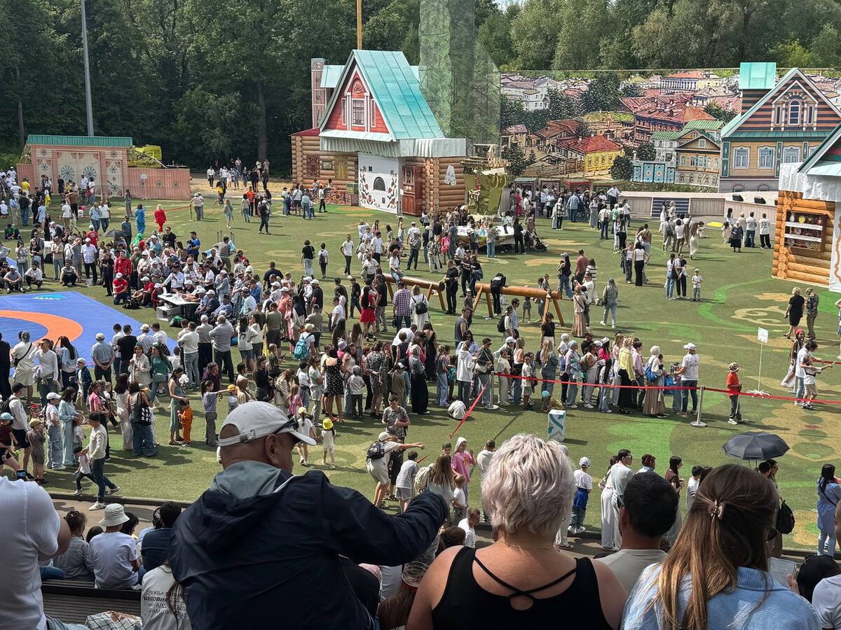     Алина Алмакаева