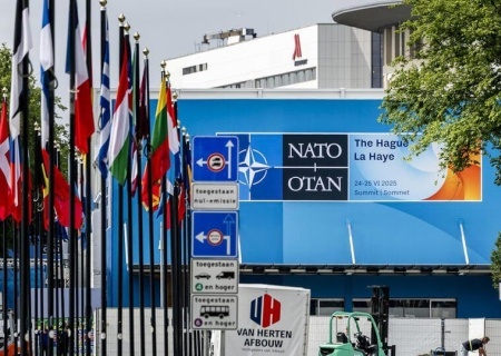    Зеленского ещё не пригласили на саммит НАТО, поэтому он ещё не определился с поездкой