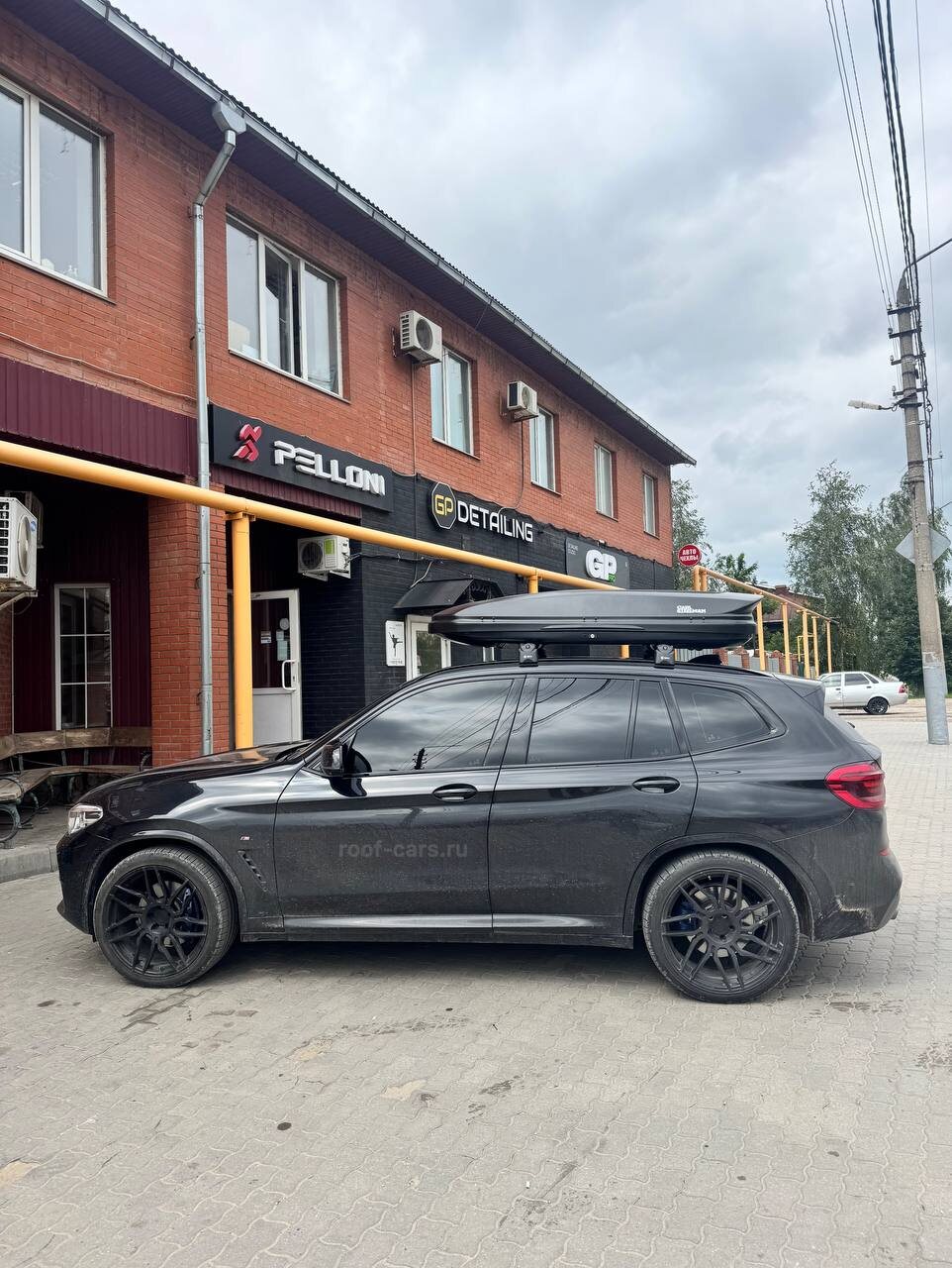 Установка багажника и автобокса 450л на BMW X3 G01 в Туле