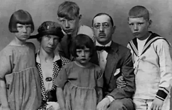 С Екатериной и детьми