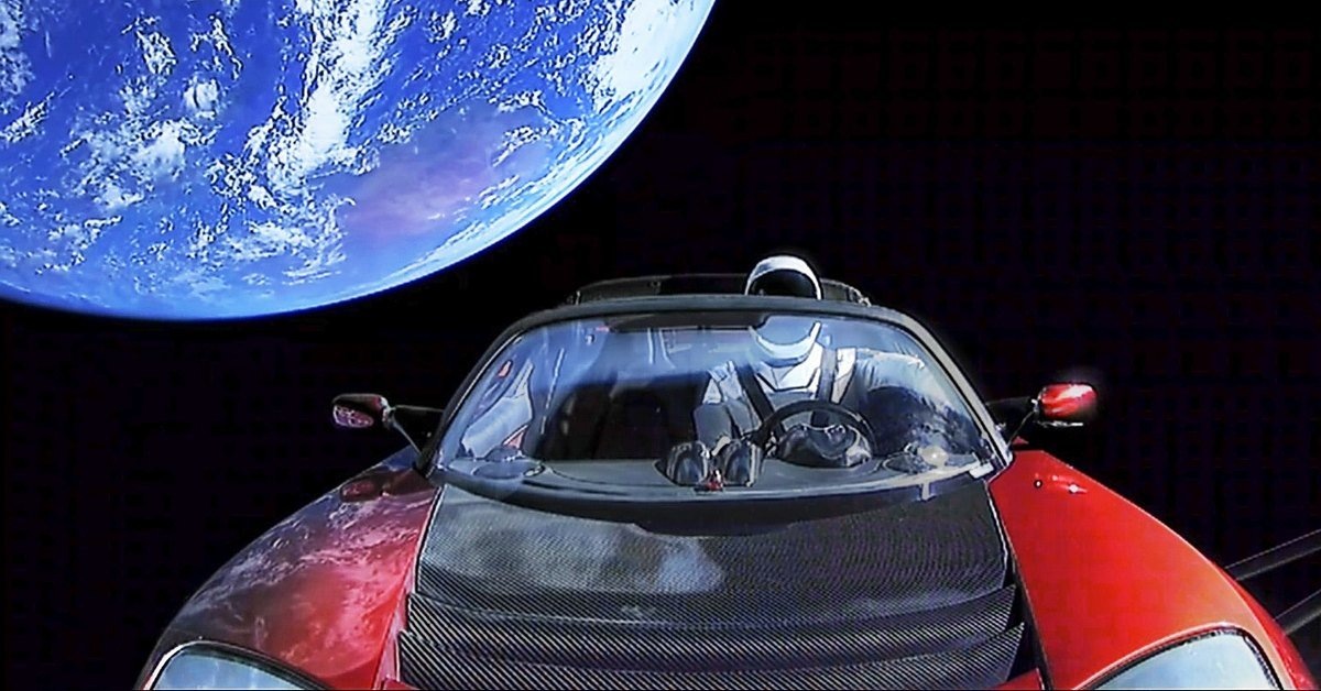Автомобиль "Тесла" Илона Маска в космосе. Фото из открытых источников.