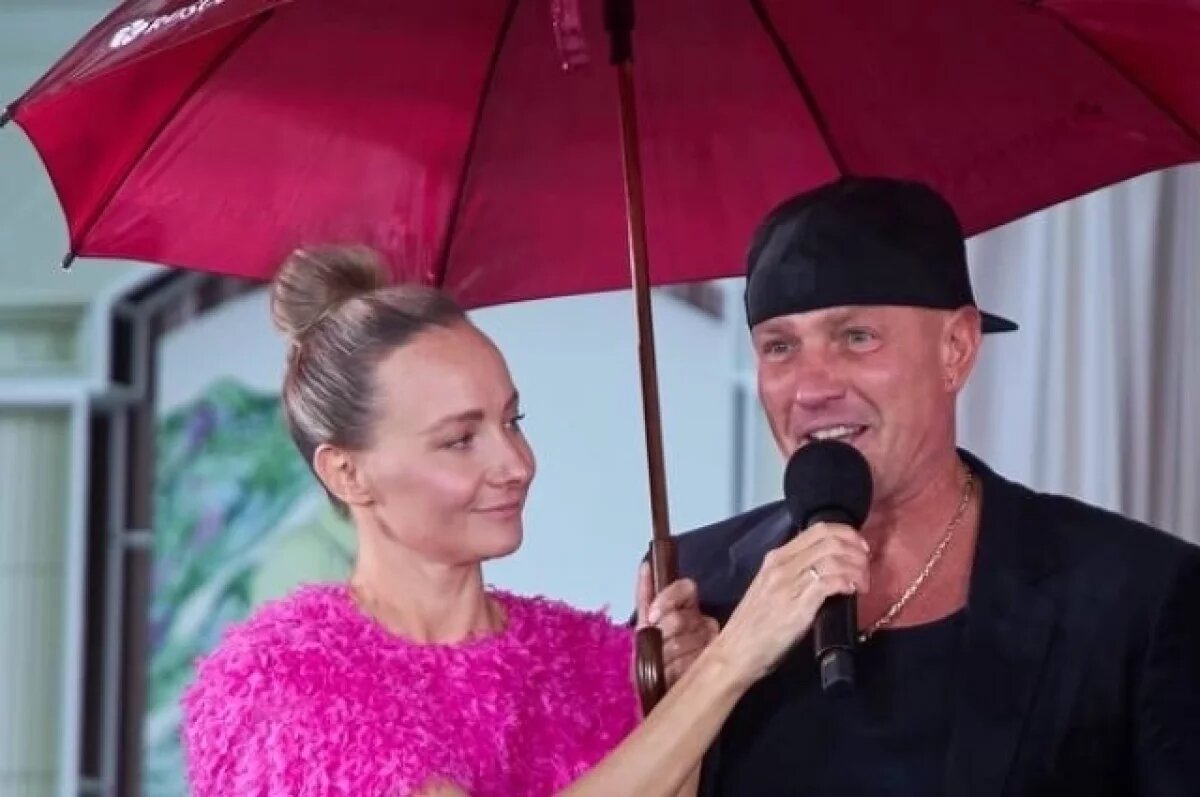    Олимпийскому чемпиону было очень приятно поприветствовать и наградить тех, кто помогает спорту.