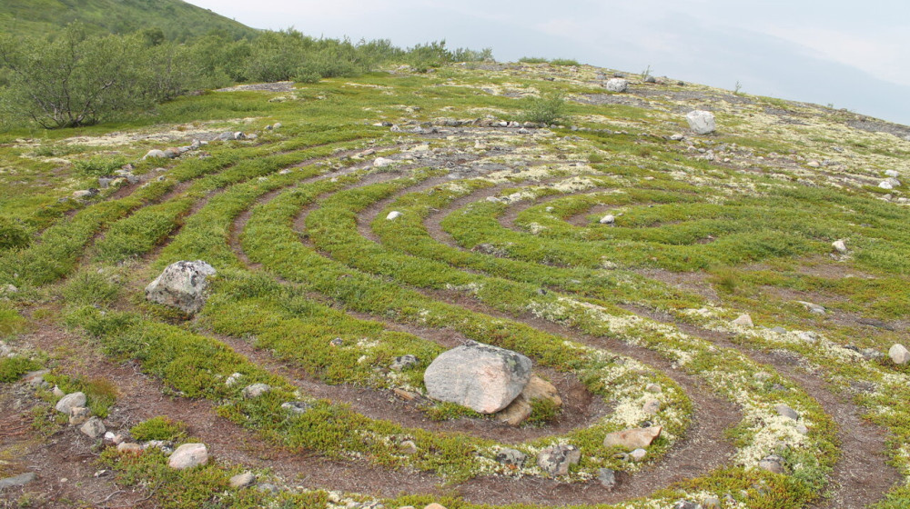    Тайны каменных лабиринтов кто и зачем их построил