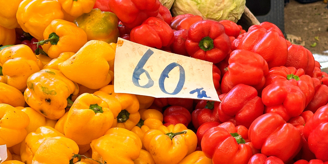 Цены в Турции 2025. Турекций базар. Овощи и фрукты даром. Часть 1