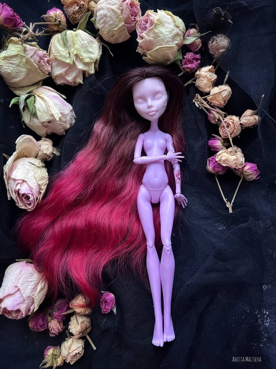 Новые волосы куклы. Листай, чтобы увидеть больше фото!