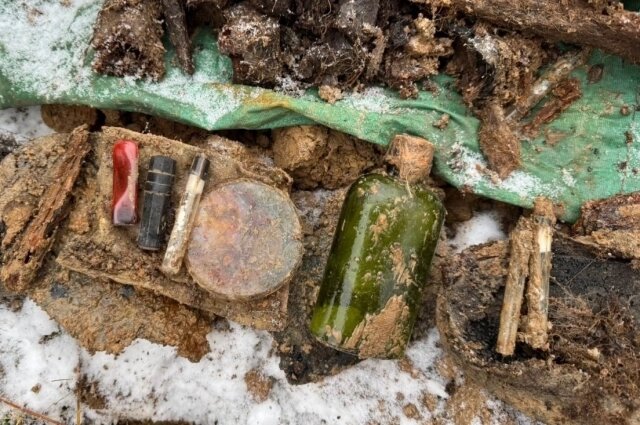    Ржевская земля до сих пор хранит солдатские фляги, медальоны и другие предметы. Фото: Администрация Ржевского муниципального округа