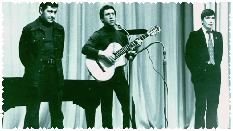 Абдулов и Высоцкий на концерте