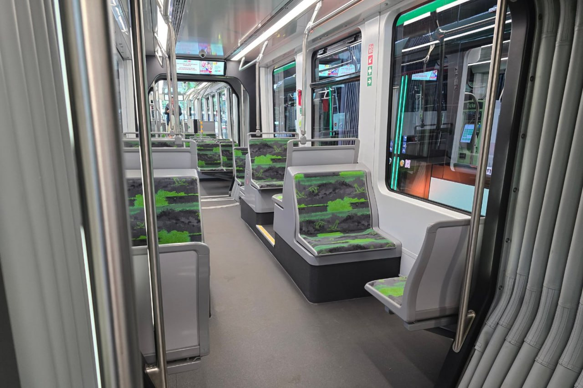 Салон трамвая модели ForCity Plus 46T производства Skoda Group. Источник: Skoda Group