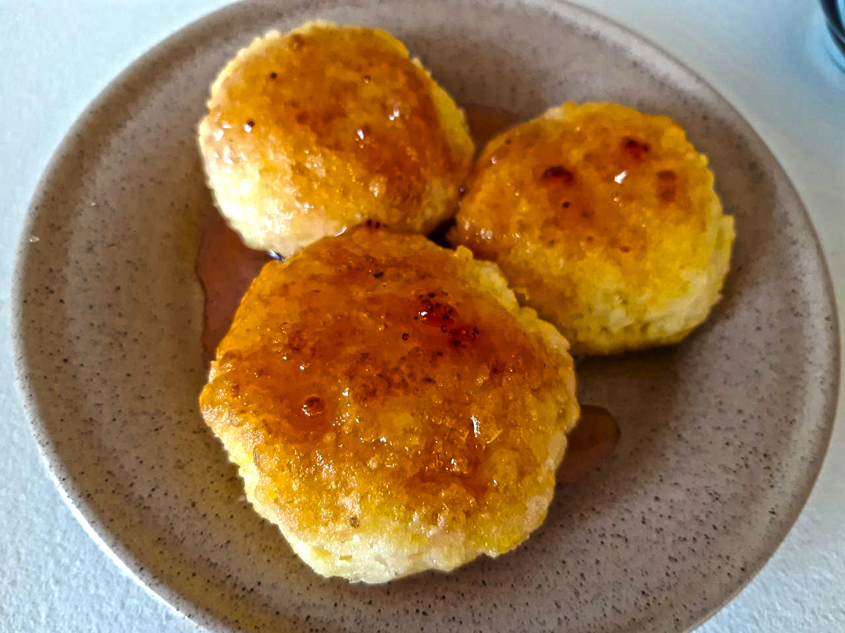 А здесь запеченные в духовке шарики из молочной пшенной каши