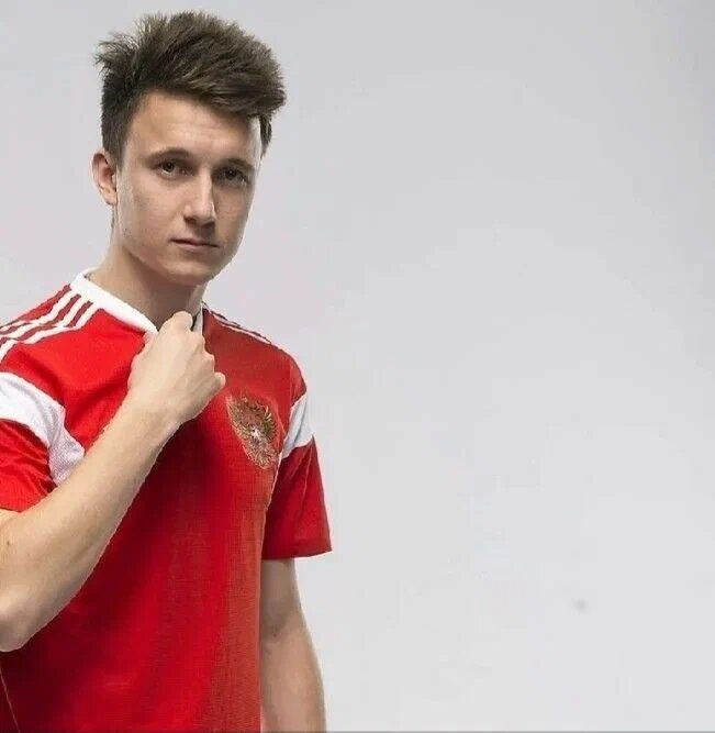 Александр Головин 