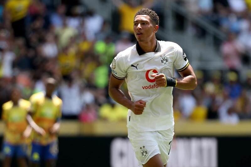 Лучший игрок и автор одного из мячей в ворота клуба из ЮАР Джоб Биллингем (на фото fifa.com)