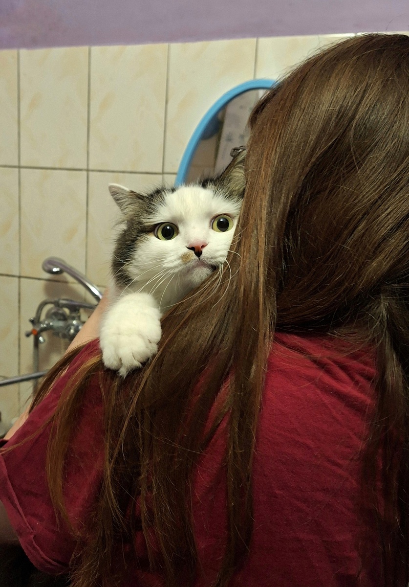 Обнимашки в ванной.