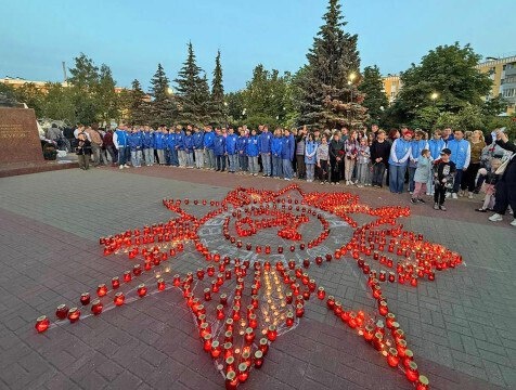 Накануне Дня памяти и скорби в Калуге зажгли свечи памяти