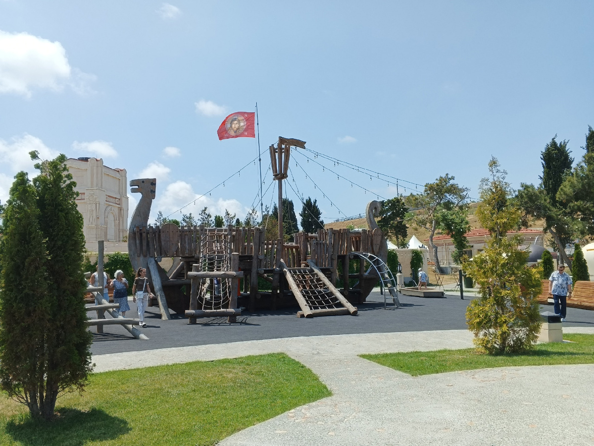 Игровая площадка. Фото Галины Малышевой.