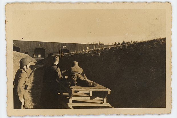 Немецкие солдаты тренируются на стрельбище. Германия. 1939-1941 гг.. Фото: Частная коллекция Артура Бондаря