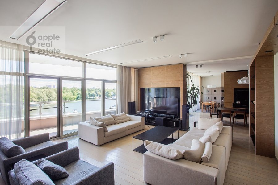 Фото из архива Apple Real Estate