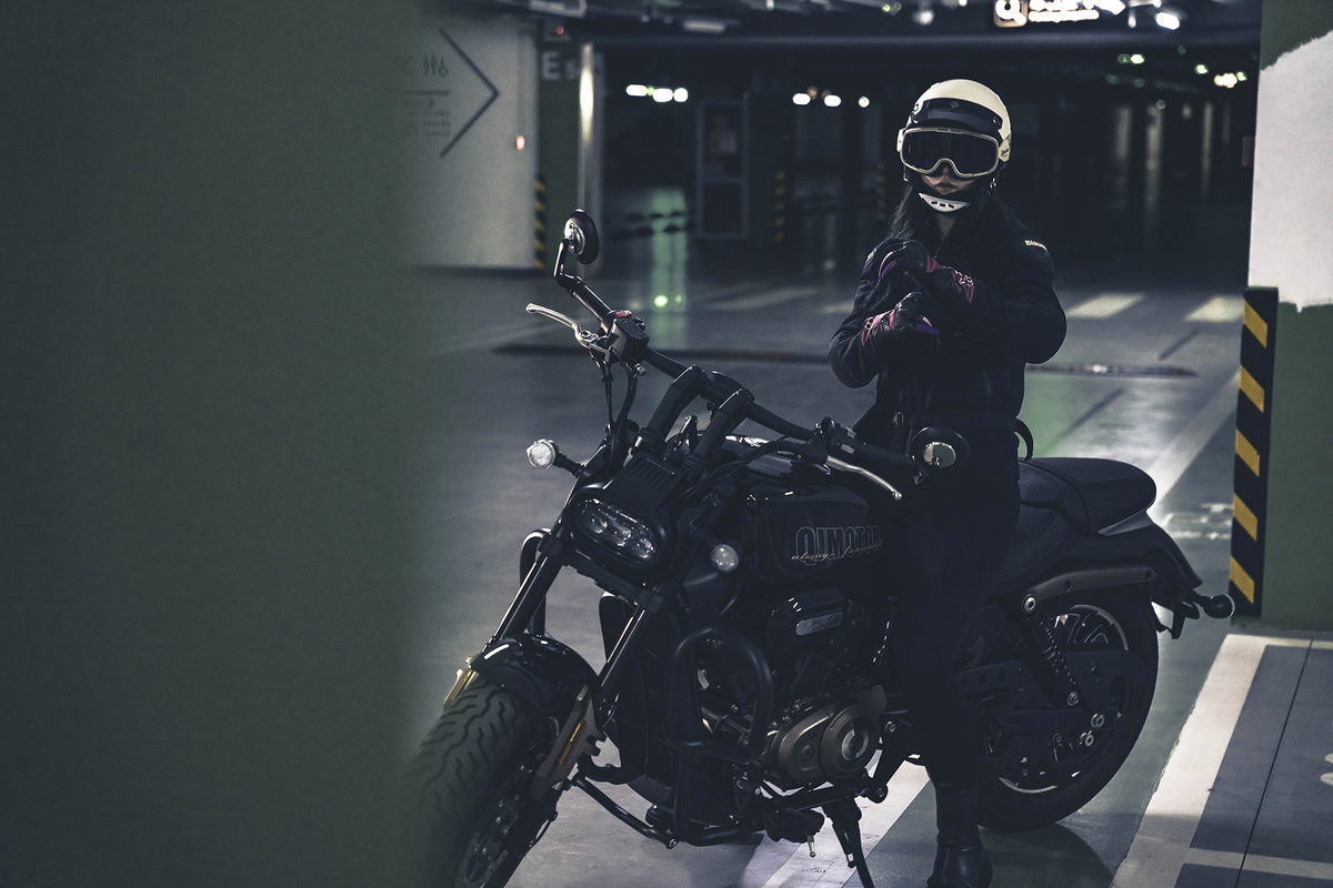 Два слова, с которых начинался проект SRV 350 VS: просто и честно. Здесь каждый элемент на своём месте