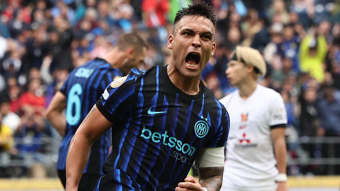    Нападающий «Интера» Лаутаро Мартинес сравнял счет в матче клубного чемпионата мира с «Урава Ред Даймонд» (2:1) 21 июня 2025 года. Reuters